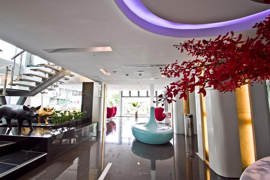 Hotel Hi - Xinmin Цзяи Экстерьер фото