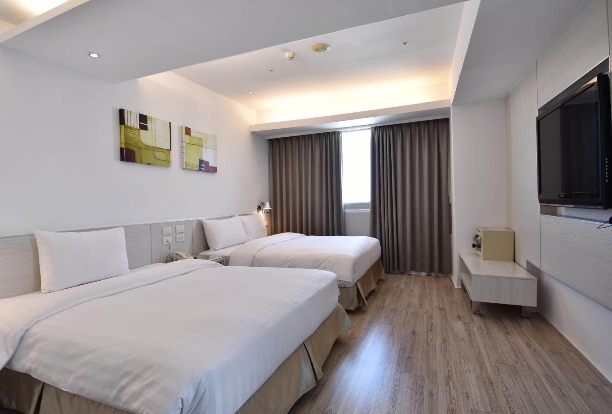 Hotel Hi - Xinmin Цзяи Экстерьер фото