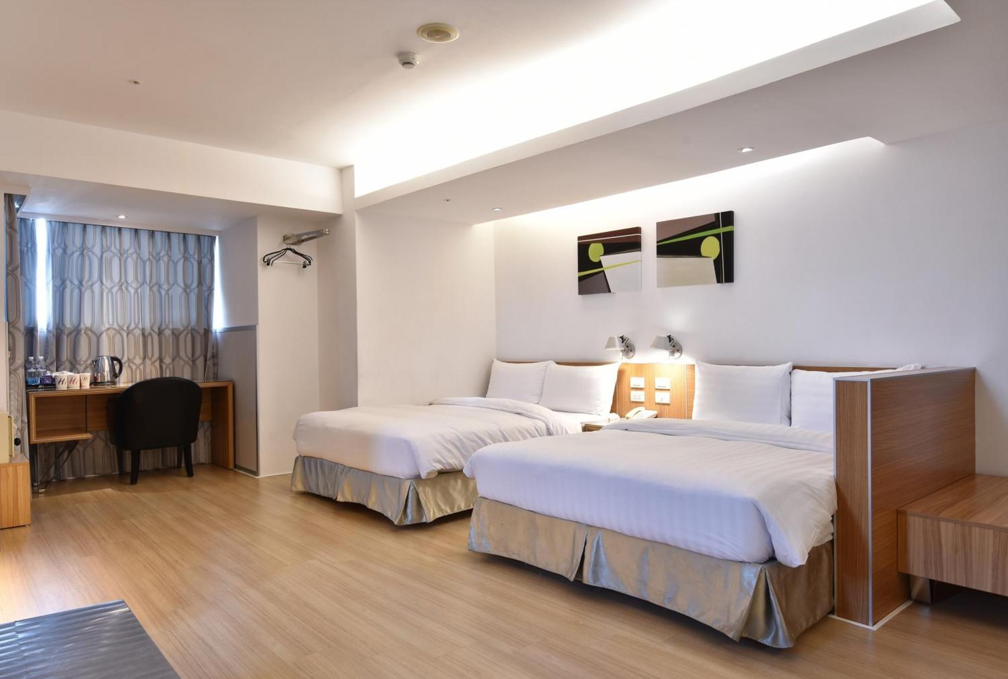 Hotel Hi - Xinmin Цзяи Экстерьер фото