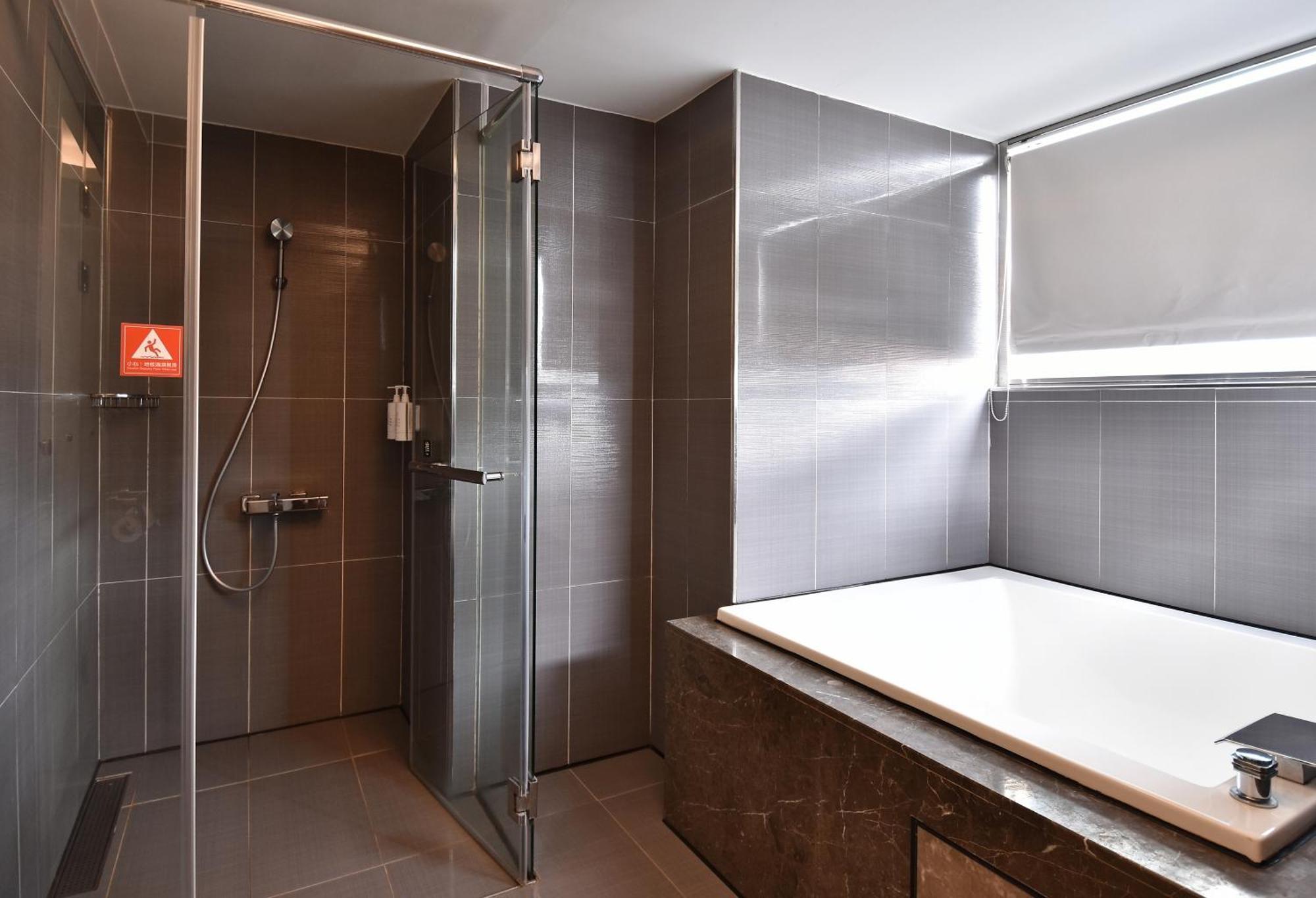 Hotel Hi - Xinmin Цзяи Экстерьер фото