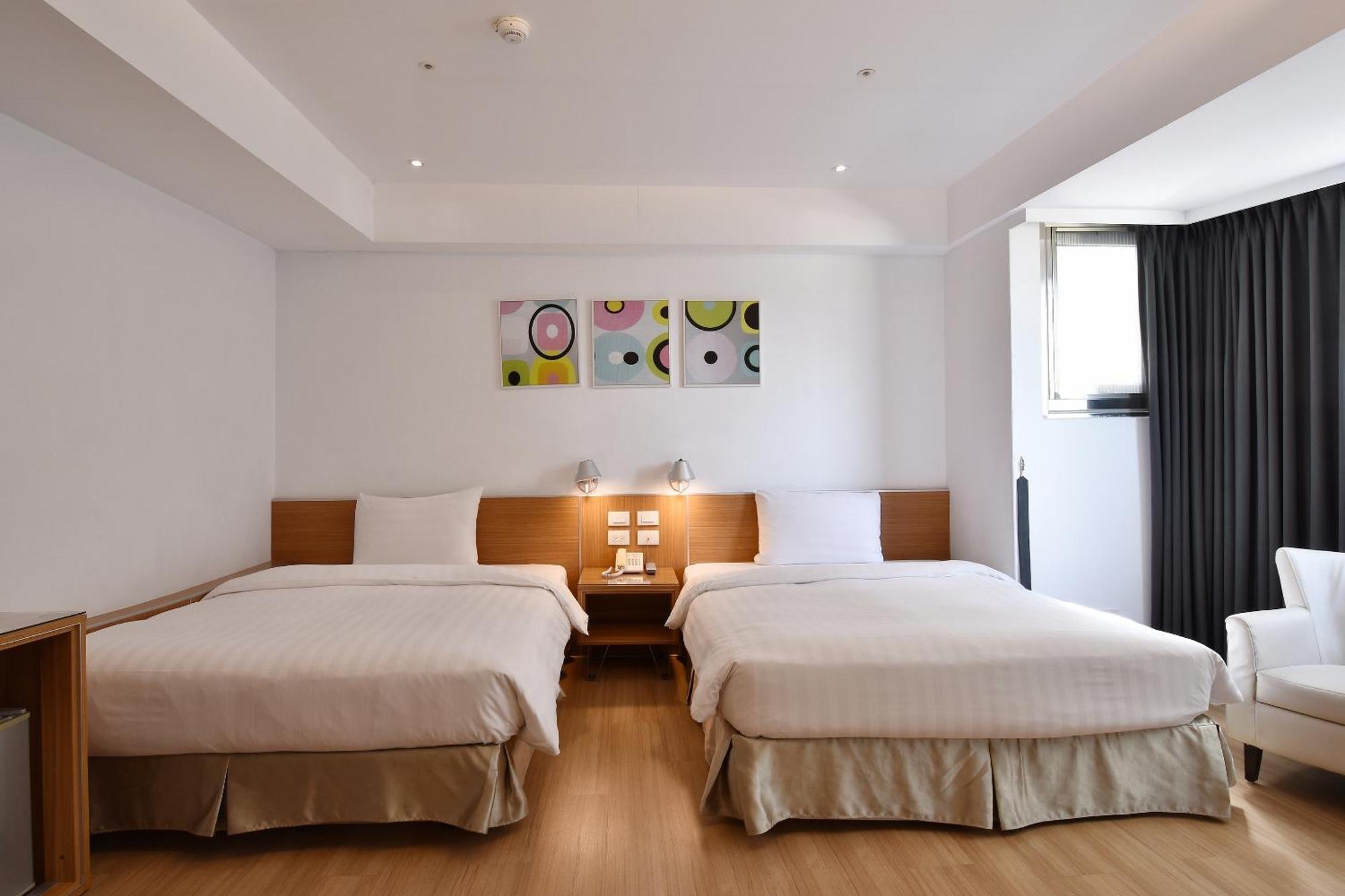 Hotel Hi - Xinmin Цзяи Экстерьер фото