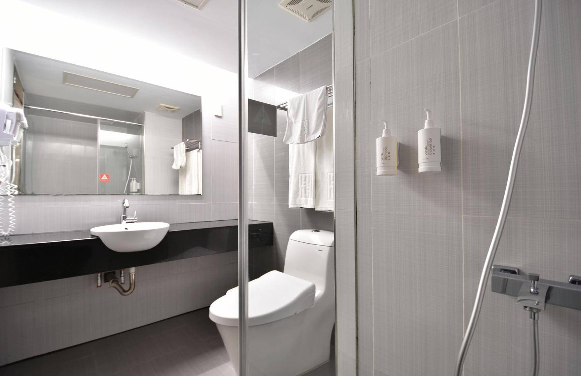 Hotel Hi - Xinmin Цзяи Экстерьер фото