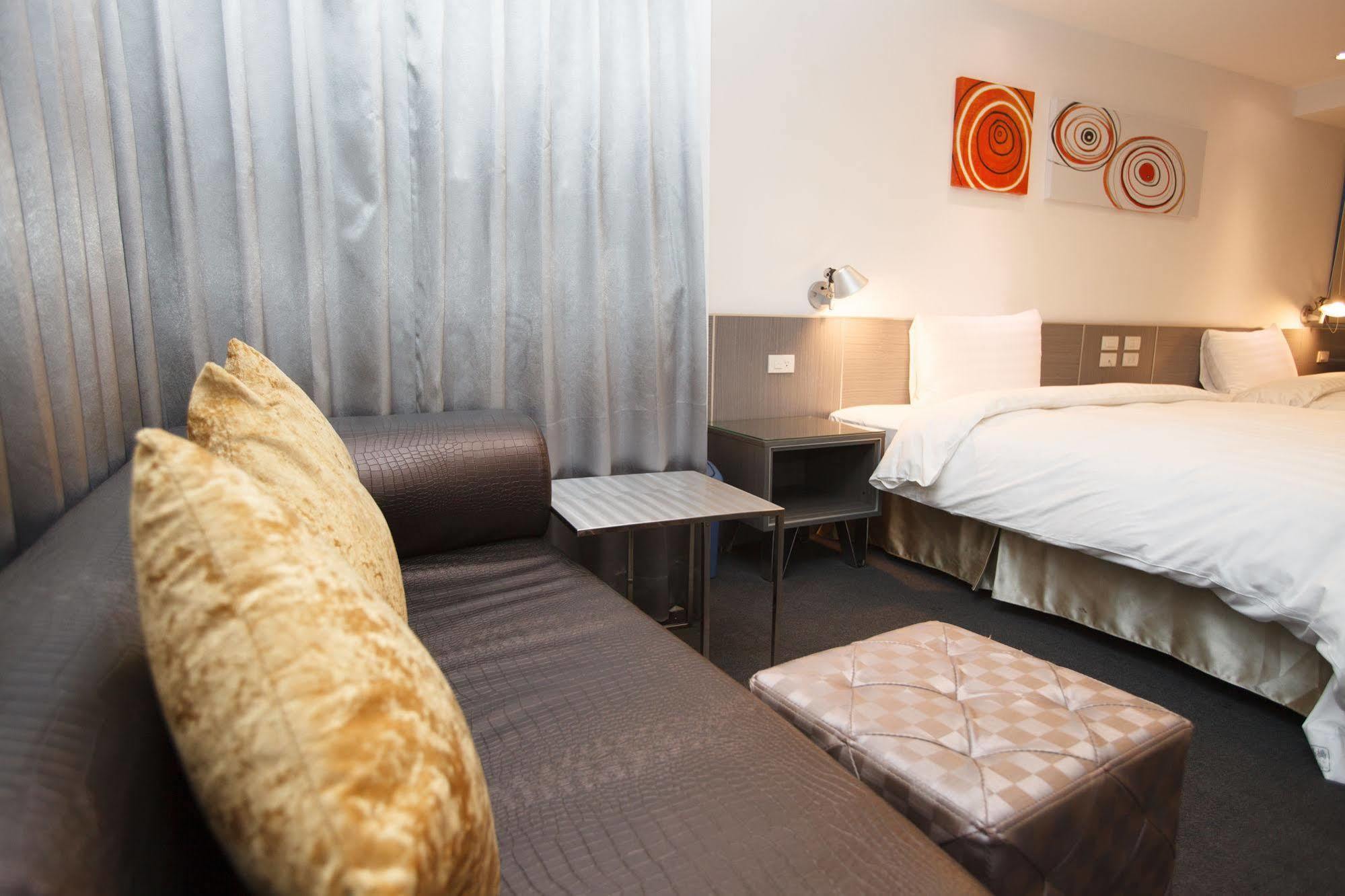 Hotel Hi - Xinmin Цзяи Экстерьер фото